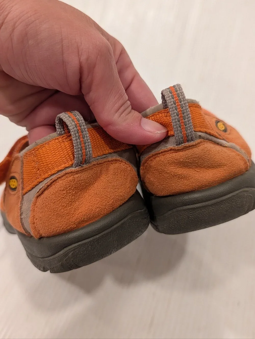 KEEN Newport Big Kids Closed Toe Orange Outdoor Sandals Water Shoes Size 5 Youth